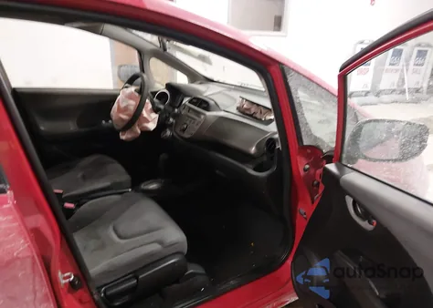 2012 Honda Fit z USA, uszkodzony, nr VIN JHMGE8H35CC027449